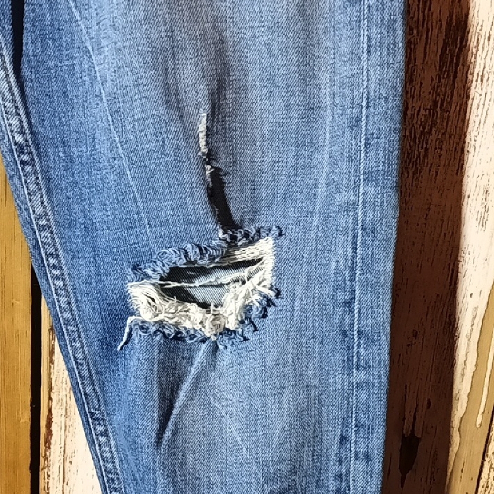 Zara Women's Distressed Valley Blue Slim Boyfriend Jeans Size 6 - Picture 4 of 13